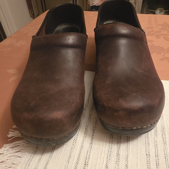 Dansko Men's Dark Brown Leather Loafers - Picture 2 of 6